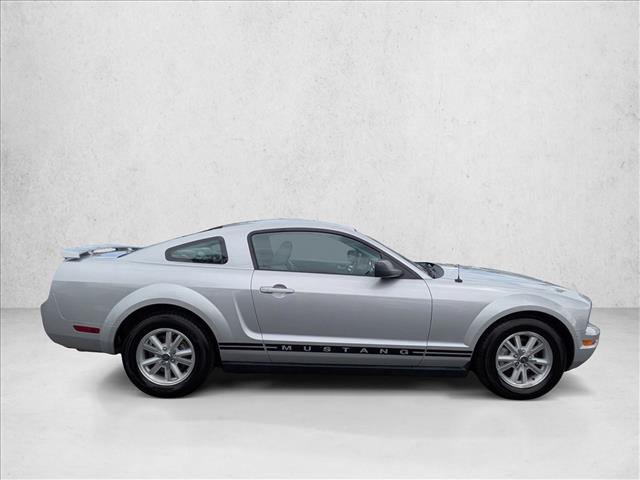 2006 Ford Mustang photo 4