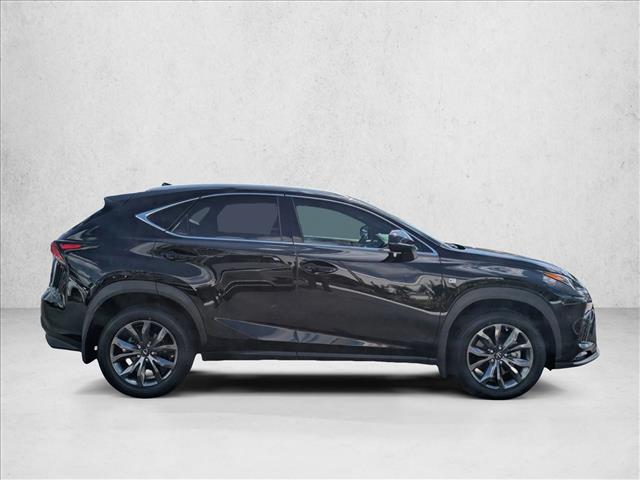 2021 Lexus NX 300 F SPORT photo 4
