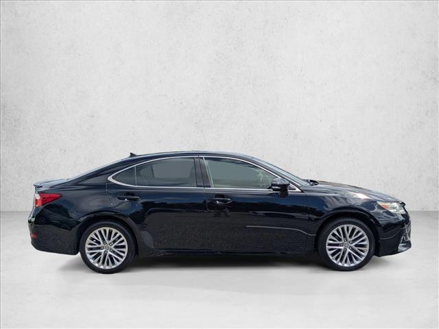 2013 Lexus ES 350 photo 4