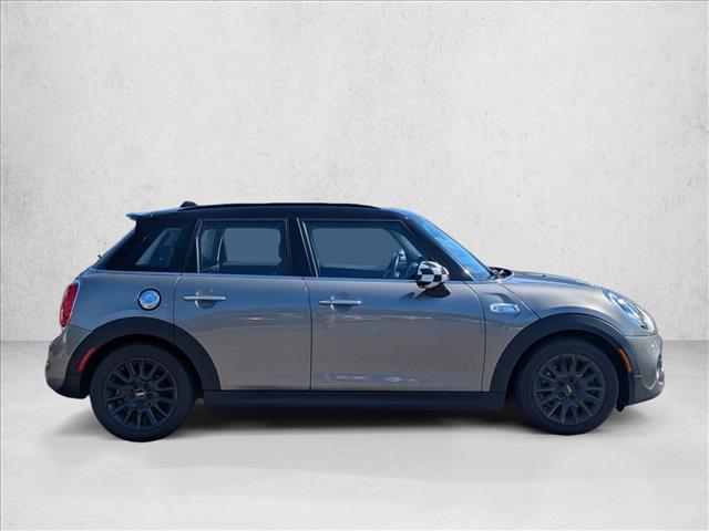 2018 Mini Cooper 4 Door Hardtop S photo 3
