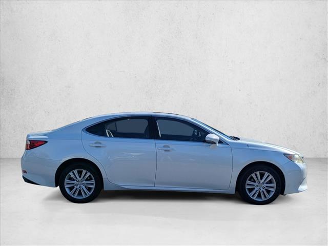 2013 Lexus ES 350 photo 4