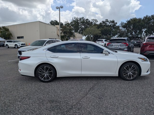 2023 Lexus ES 350 photo 4