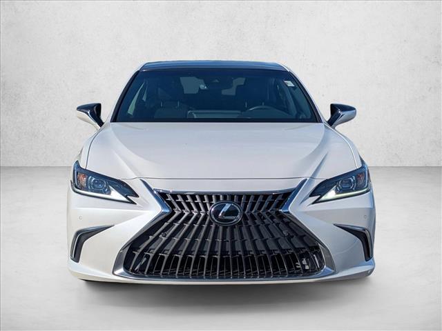 2022 Lexus ES 350 photo 2