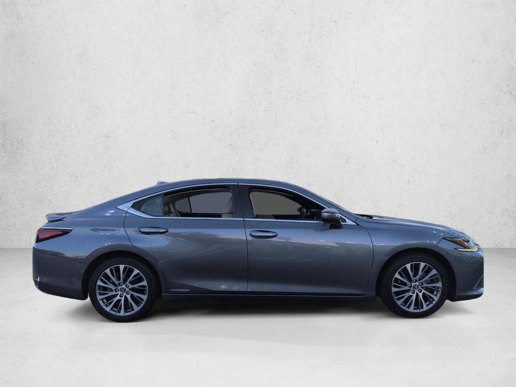 Used 2021 Lexus ES 300h Sedan