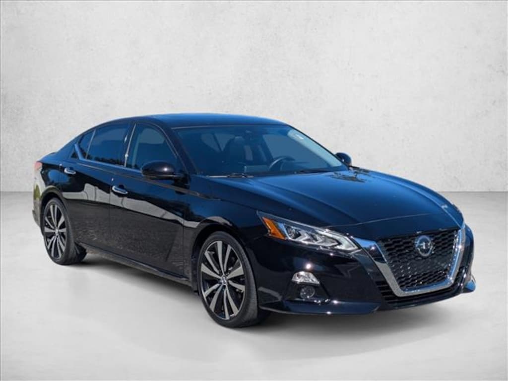 Used 2019 Nissan Altima 2.5 Platinum Sedan
