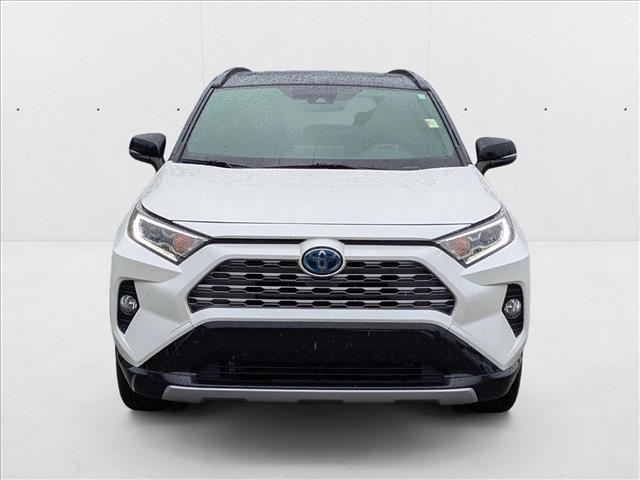2020 Toyota RAV4 Hybrid XSE photo 2