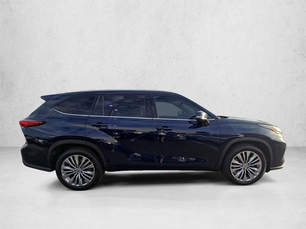 Used 2021 Toyota Highlander Platinum SUV