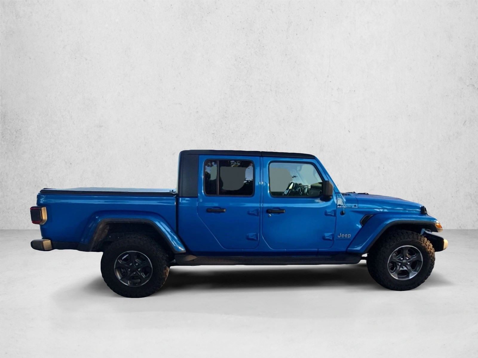 Used 2020 Jeep Gladiator Overland Truck Crew Cab