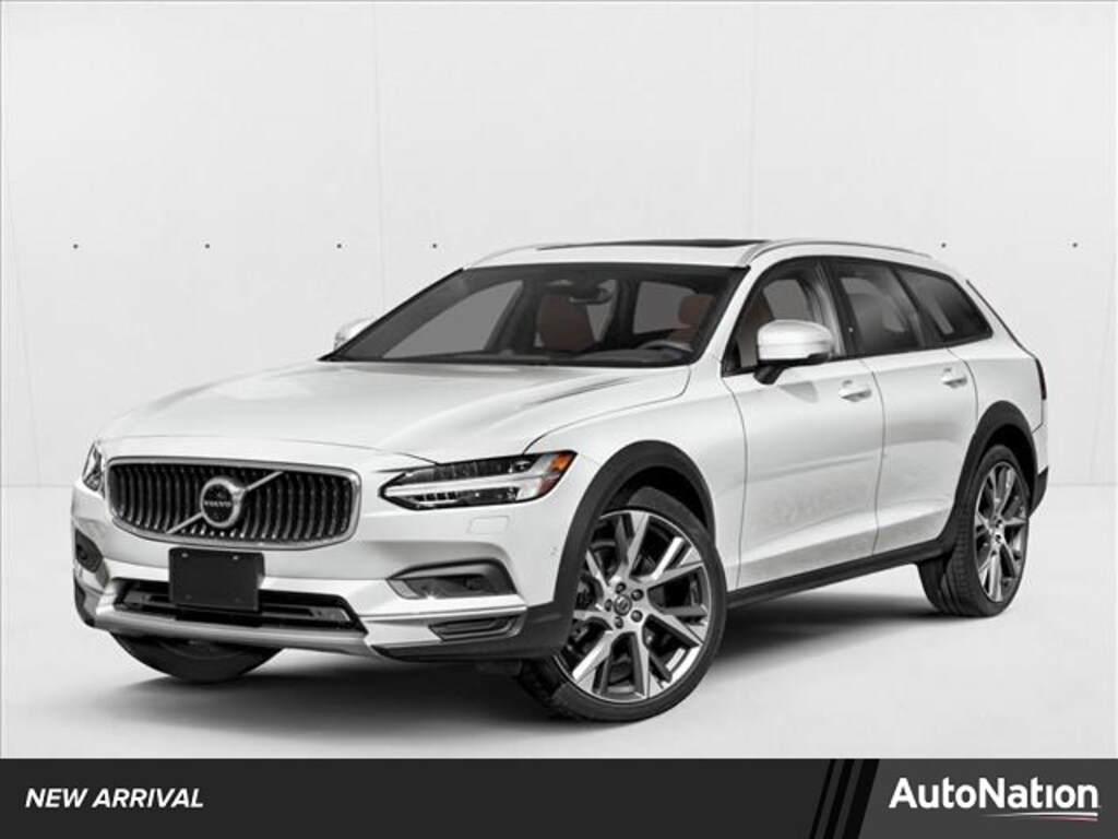 Used 2025 Volvo V90 Cross Country B6 Plus Wagon