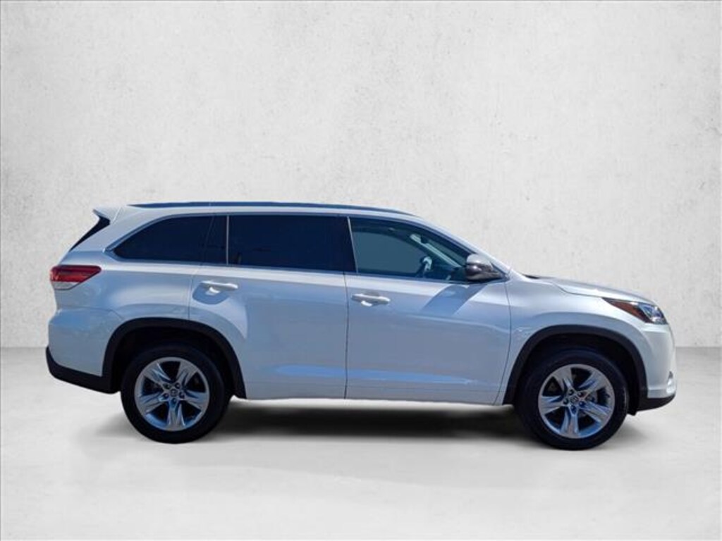 Used 2019 Toyota Highlander Limited V6 SUV