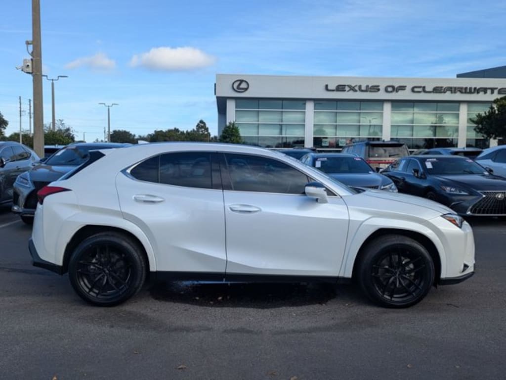 Certified 2022 Lexus UX 200 SUV