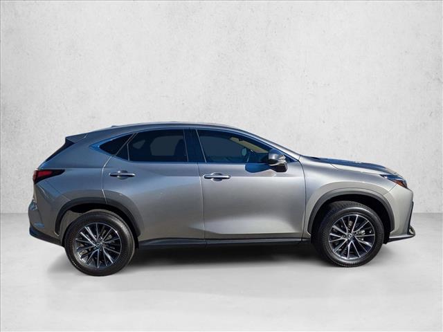 2025 Lexus NX 250 Premium photo 4