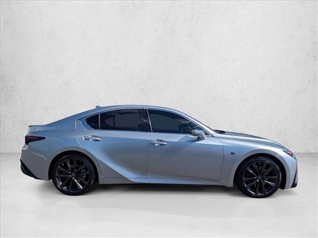 2025 Lexus IS 350 F SPORT photo 4
