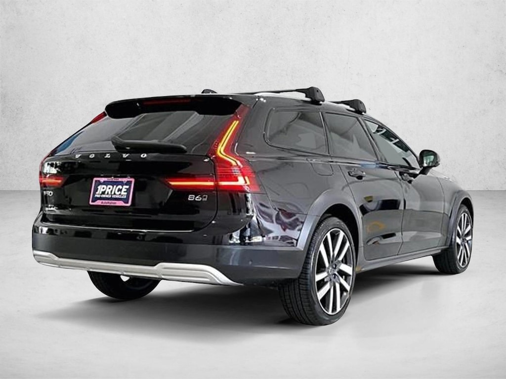Used 2025 Volvo V90 Cross Country B6 Plus Wagon