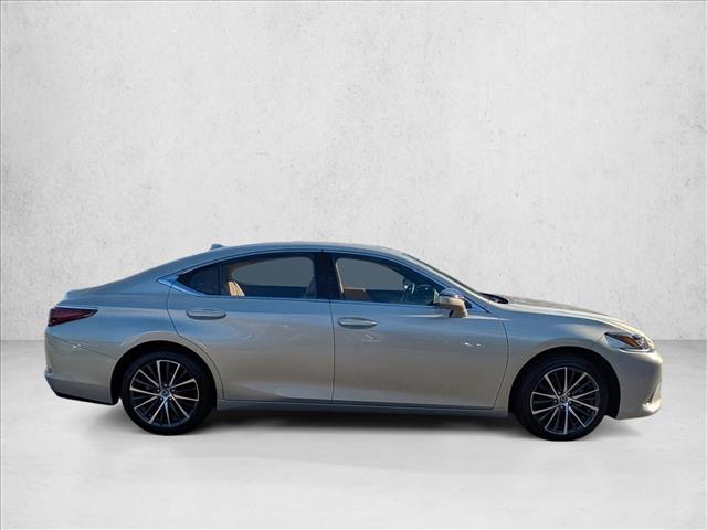 2024 Lexus ES 350 Premium photo 4