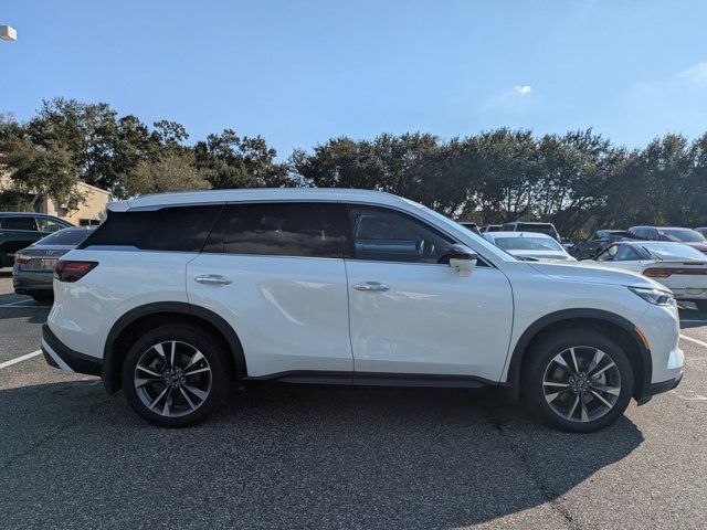 2023 Infiniti QX60 Luxe photo 4