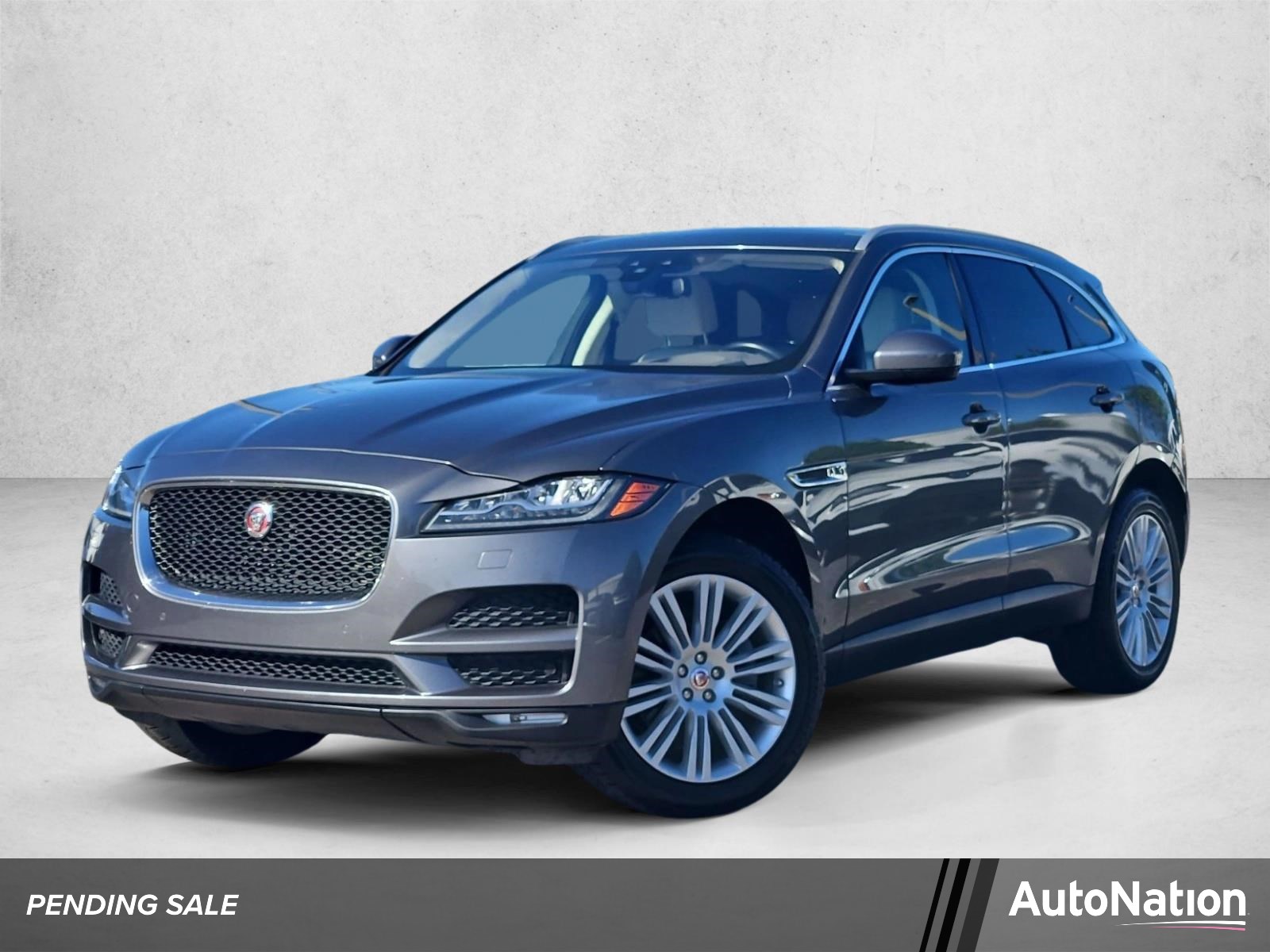  Jaguar F-PACE