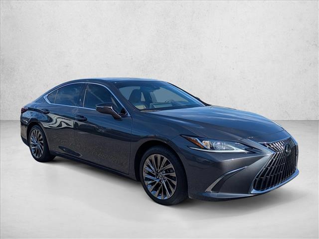 2024 Lexus ES 350 Luxury photo 3