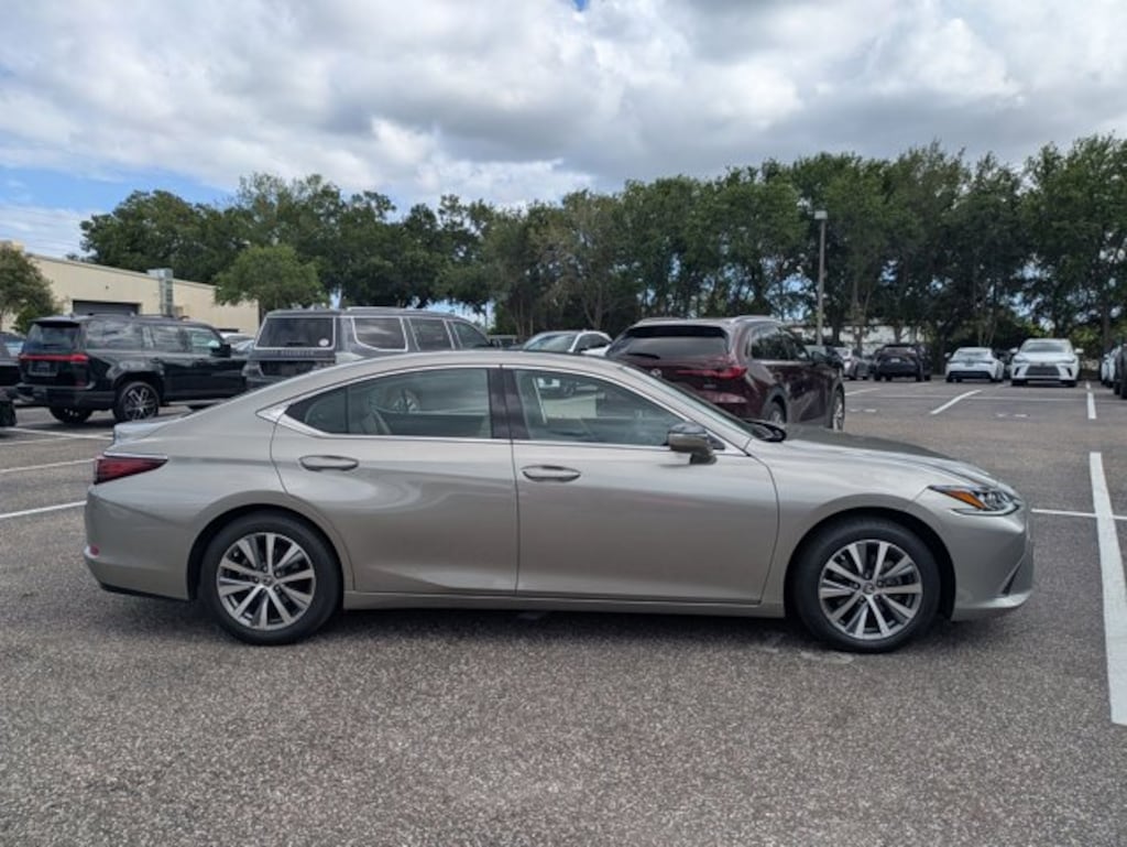 Certified 2021 Lexus ES 350 Sedan