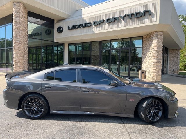 Used 2020 Dodge Charger Scat Pack with VIN 2C3CDXGJ7LH138194 for sale in Centerville, OH