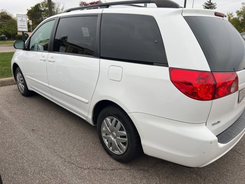 Used 2009 Toyota Sienna  Van