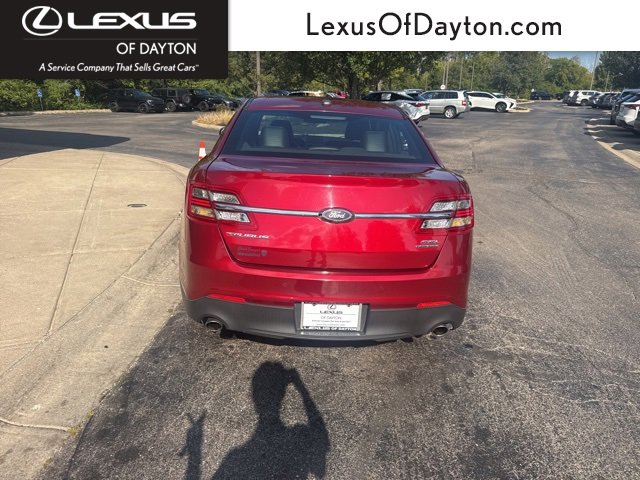 2016 Ford Taurus SEL photo 4