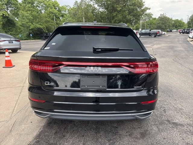 2021 Audi Q8 55 Premium photo 3