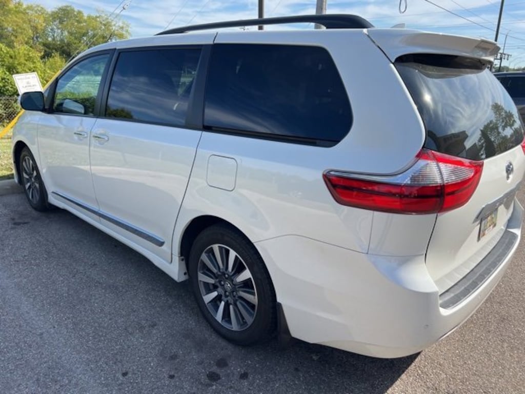 Used 2020 Toyota Sienna  Van