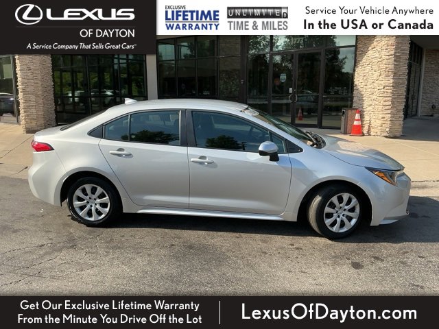 2024 Toyota Corolla LE photo 2
