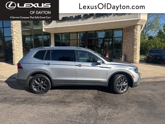 2022 Volkswagen Tiguan SE photo 2