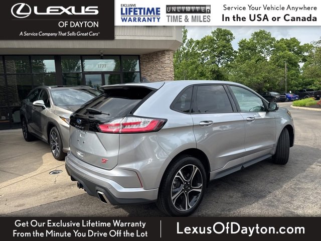 2022 Ford Edge ST photo 3