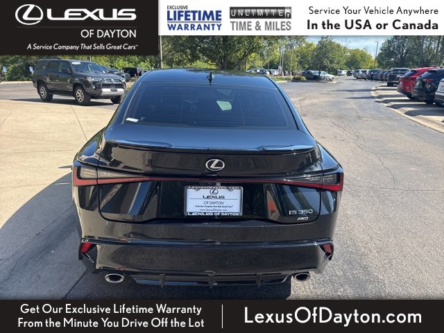 2023 Lexus IS 350 F SPORT photo 4