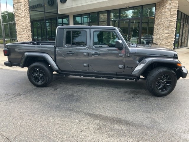 Used 2022 Jeep Gladiator Sport with VIN 1C6HJTAG9NL170173 for sale in Centerville, OH