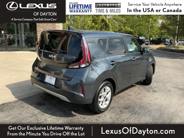 2024 Kia Soul LX S photo 2