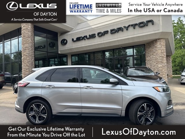 2022 Ford Edge ST photo 2