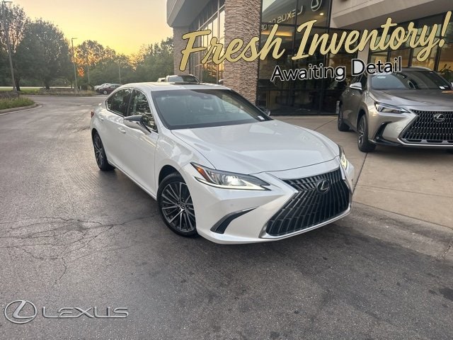 2022 Lexus ES