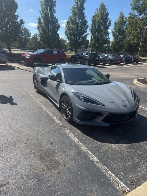 2025 Chevrolet Corvette Stingray 1LT photo 2