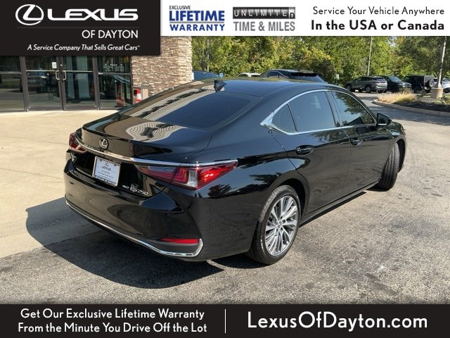 2021 Lexus ES 250 photo 3