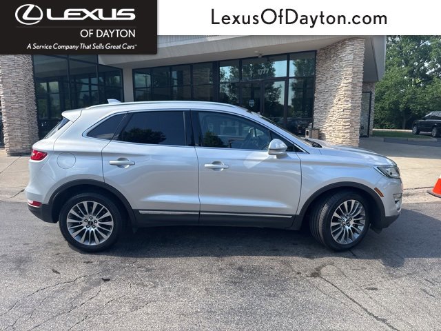 Used 2016 Lincoln MKC Reserve with VIN 5LMCJ3C91GUJ20570 for sale in Centerville, OH