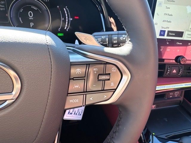 2025 Lexus NX - Photo 29