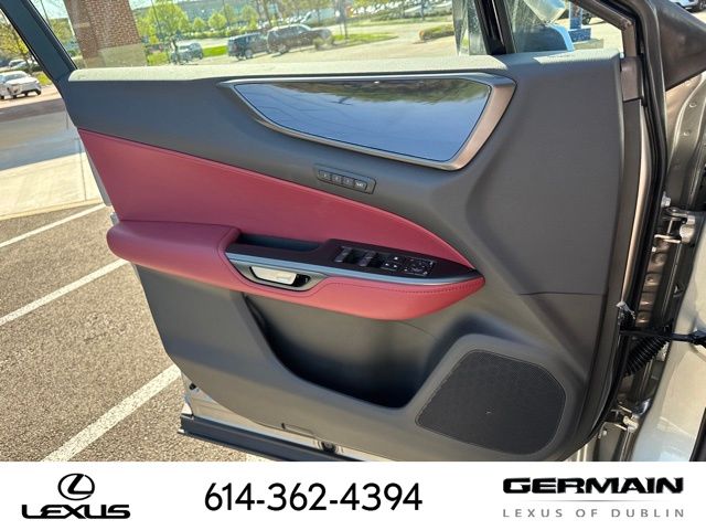 2025 Lexus NX 350 - Photo 23