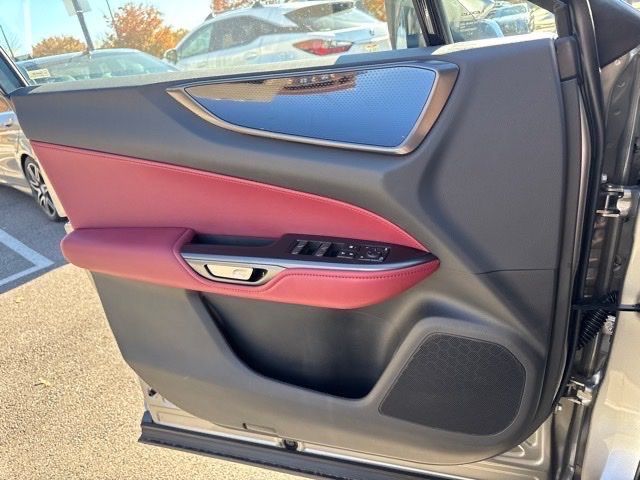 2025 Lexus NX - Photo 27