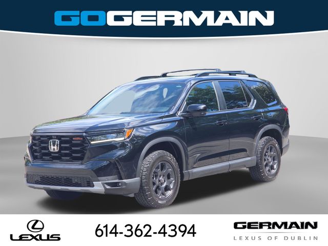 Used 2025 Honda Pilot TrailSport SUV