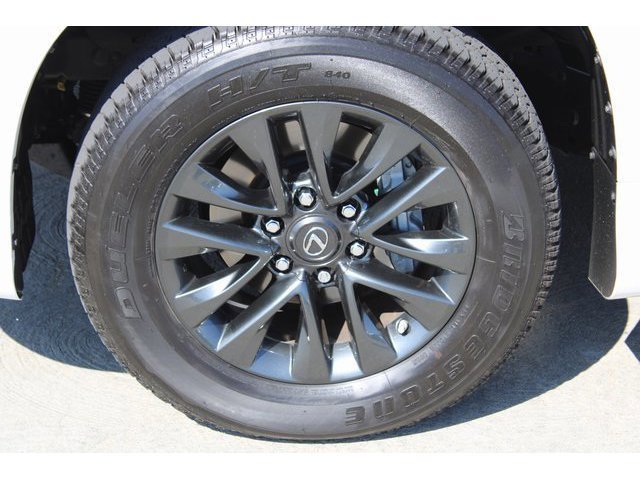 2023 Lexus GX 460 photo 3