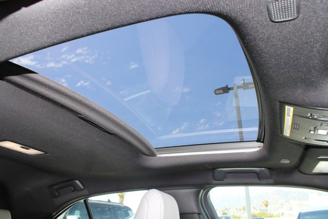 2023 LEXUS UX 250h photo 6