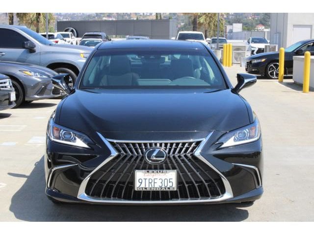 2025 LEXUS ES 300h Base photo 2
