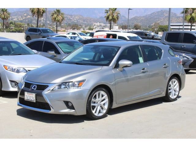 2017 LEXUS CT 200h photo 3