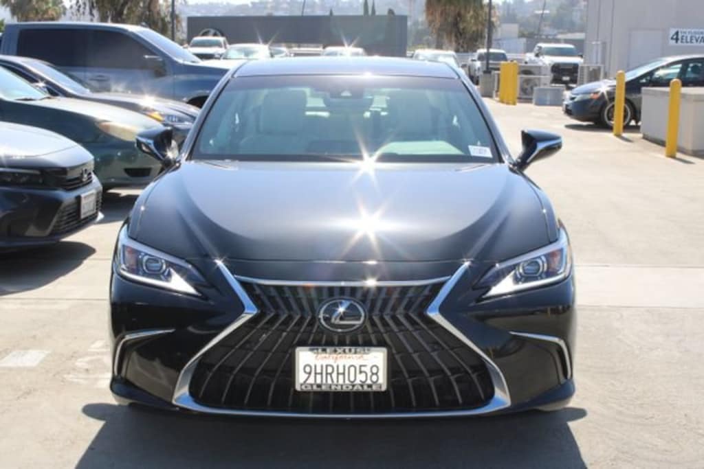 Certified 2023 Lexus ES 300h Sedan