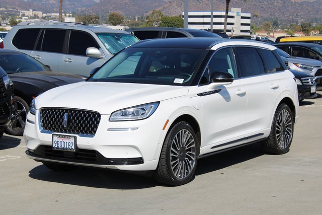 2022 Lincoln Corsair Grand Touring photo 2