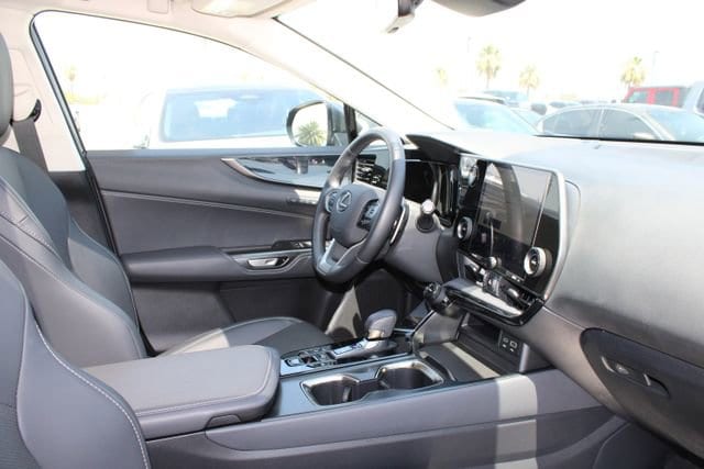 2025 LEXUS NX 350h Premium photo 5